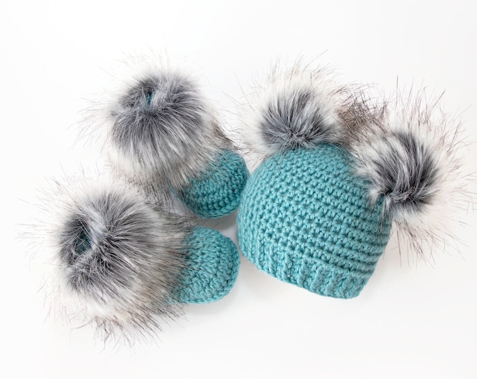 Teal hat and booties with gray fur, Baby Shower Gift, Gender Reveal, Double pom hat, Faux Fur booties, Newborn Shoes, Baby booties and hat
