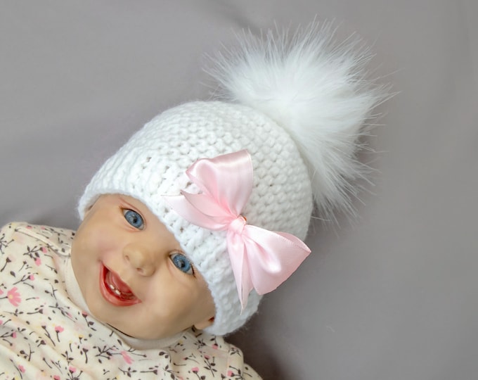 White Baby girl hat, Baby girl pom pom hat, Preemie hat, Crochet baby girl hat, Newborn girl bow hat, Baby girl gift, Baby Girl winter hat