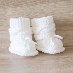 Hand knit White baby boots, Cable knitted Baby booties, Gender neutral baby booties, Newborns booties, White booties, Baby winter boots image 5