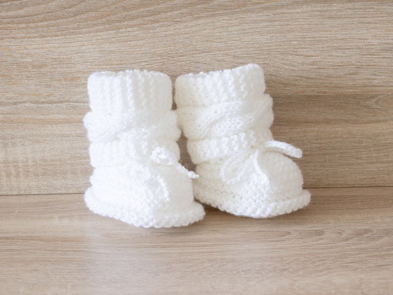 Hand knit White baby boots, Cable knitted Baby booties, Gender neutral baby booties, Newborns booties, White booties, Baby winter boots image 5