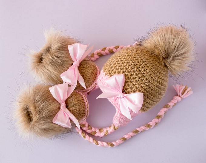 Baby girl earflap hat and booties with bows, Newborn Girl pom hat and booties set, Baby winter clothes, Baby girl gift, Preemie girl clothes