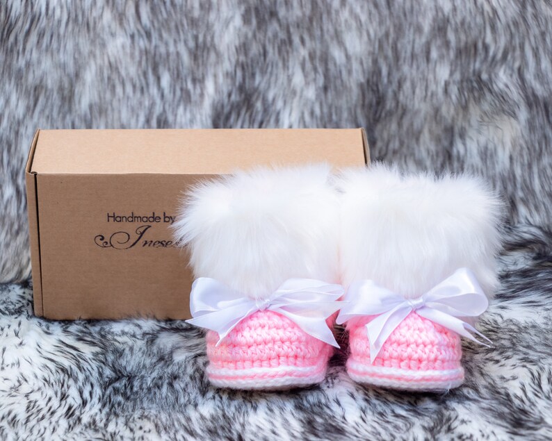 Pink Baby bow booties, Crochet Baby booties, Fur Booties, Baby girl Winter boots, Newborn girl Booties, Preemie girl booties, Bow baby shoes image 9