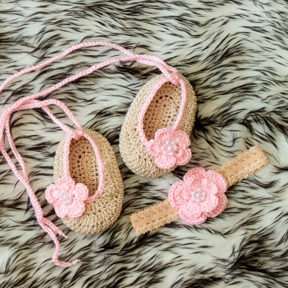 baby shoes and headband set