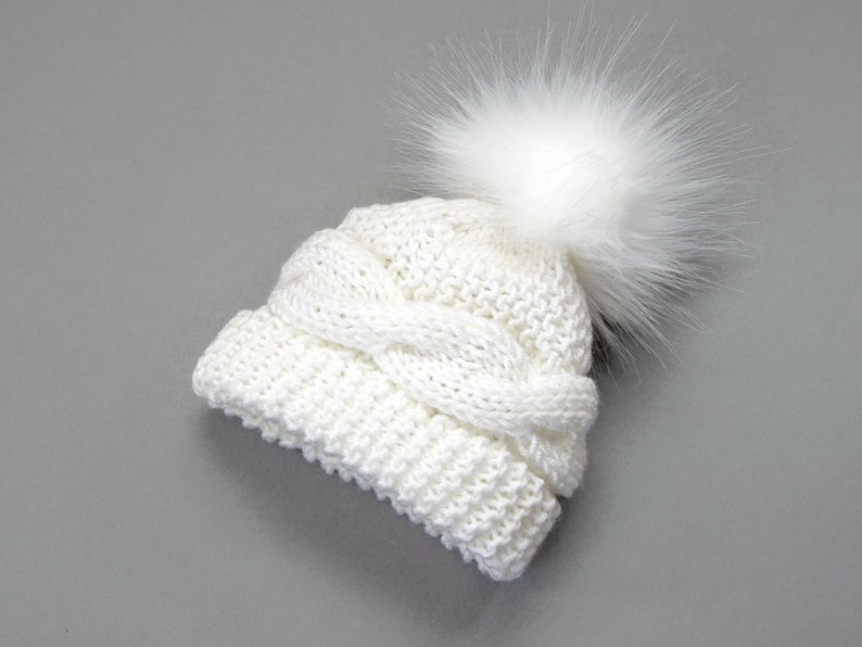 White hand knitted baby fur pom pom hat, Faux fur booties, Baby winter clothes, Baby shower gift, Gender neutral Newborn outfit, Preemie set image 6