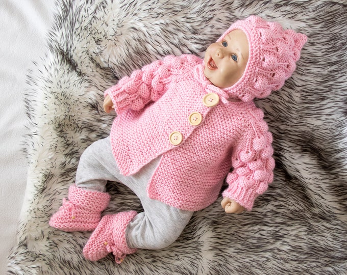 0-3 months Baby girl Bubble Sleeve Cardigan, booties and pixie hat. Pink baby girl coming home outfit. Hand Knitted Baby girl outfit