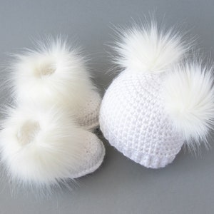 White hat and bootie set, Double pom pom hat, Faux fur booties, Unisex baby gift, Gender neutral baby winter outfit, Sizes up to 24 months image 6