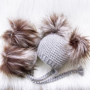 Gray Booties and hat set, Double pom pom hat and boots, Crochet baby clothes, Newborn winter clothes, Fur booties, Gender neutral baby image 1