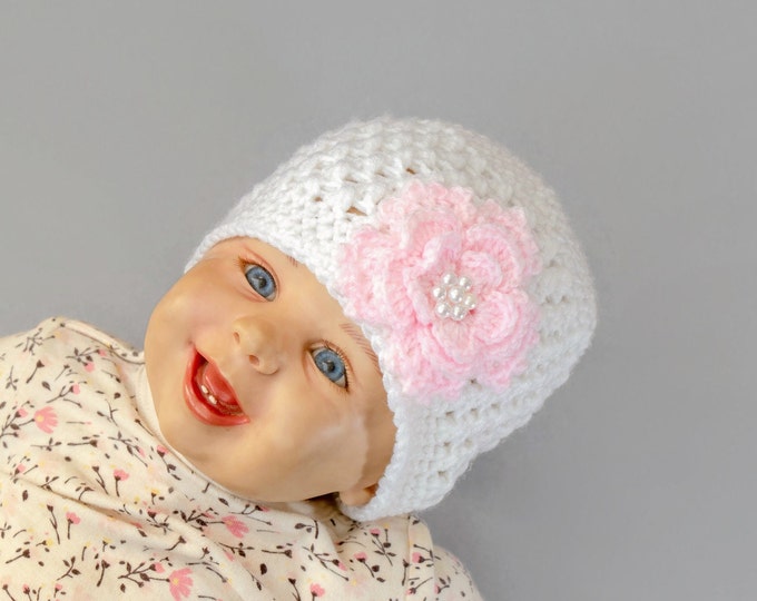 White Baby girl Flower hat, Newborn Baby Girl Crochet hat, Baby girl Hat, Newborn girl hat, Baby Girl Beanie, Baby girl gift, Preemie hat