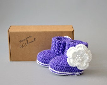 Purple baby booties, Baby girl booties, Baby Flower Booties,  Baby girl gift, Newborn girl shoes, Crochet baby booties, Preemie girl boots