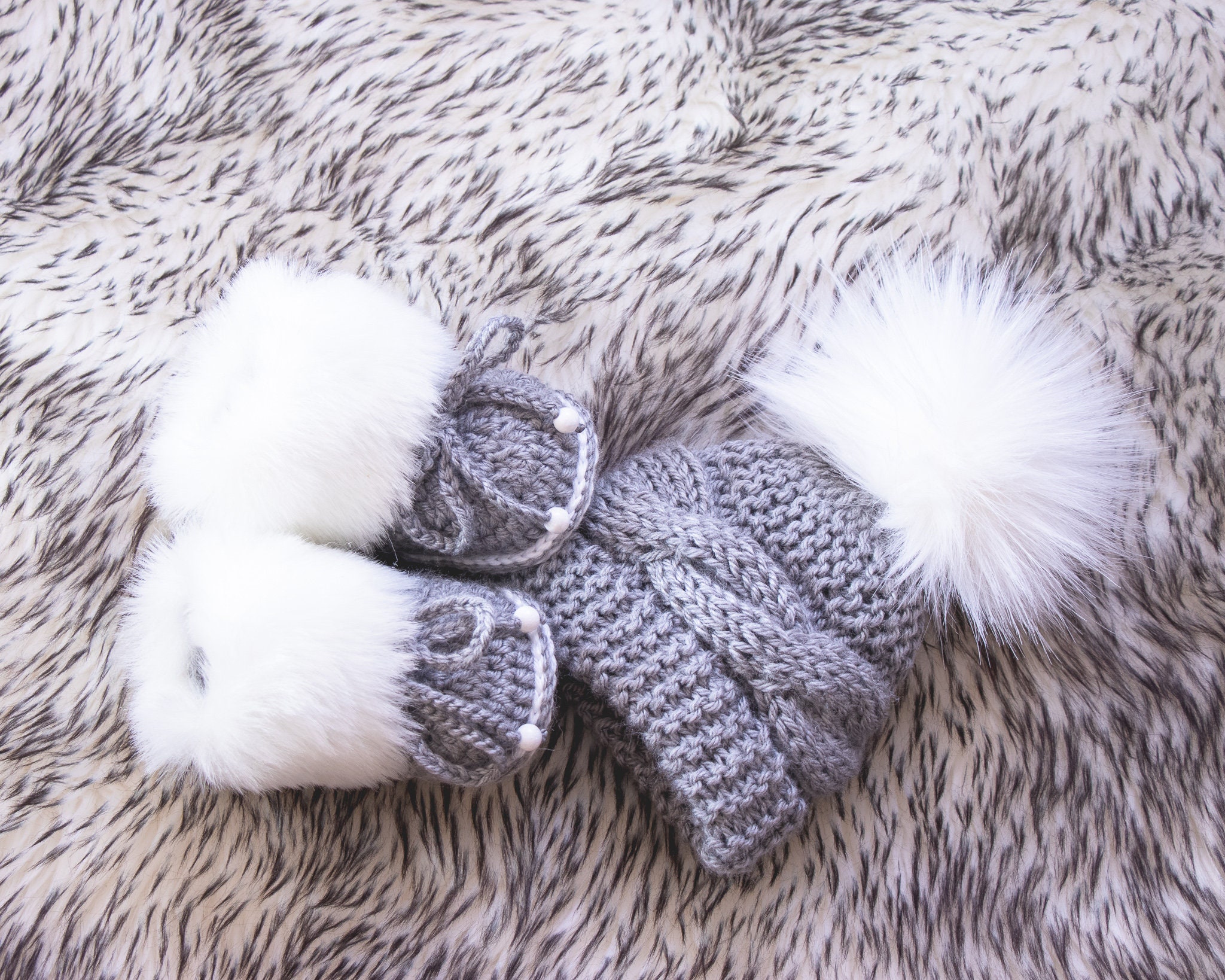 Hand Knitted Newborn Baby Grey/Silver Pom Pom Hat Hand Knitted Newborn Baby Grey/Silver Pom Pom Hat