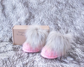 Pink Baby girl booties, Crochet baby Booties, Preemie booties, New mom gift, Fur booties, Baby girl shoes, Baby girl gift, Newborn booties