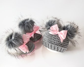 Gray and pink Baby girl double pom pom hat and bootie set, Newborn Girl gift, Baby girl winter clothes, Preemie girl clothes, Fur booties