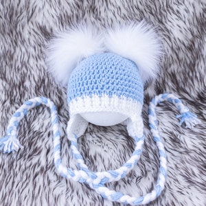 Baby Junge Double Pom Mütze und Stiefel, Häkeln Baby Set, Baby Winter Kleidung, Fell stiefel, Baby Jungen Geschenke, Preemie Junge, Baby Junge Ankündigung Bild 6