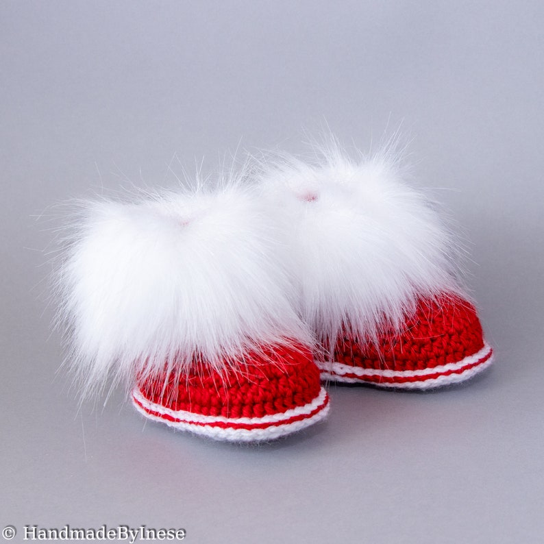 Baby first christmas booties, Crochet baby booties, Baby winter boots, Newborn booties, Preemie shoes, Faux fur booties, Baby crib shoes 6-12 months US kids'