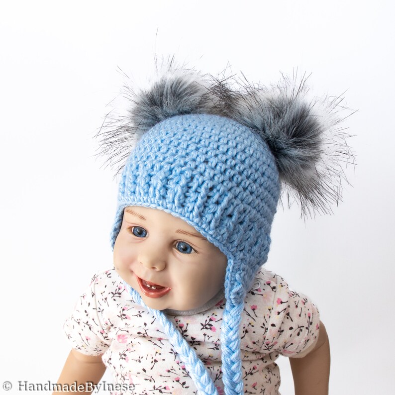 Baby boy Double pom hat and booties, Handmade Baby boy outfit, Newborn winter outfit, Fur booties, Double pom pom hat image 6