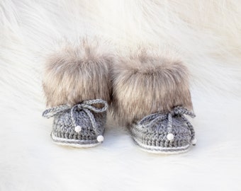 Gray baby booties, Preemie booties, Baby boy booties, Fur Baby Booties, Neutral Baby Boots, Baby winter Boots, Crochet Baby Boots, Baby gift