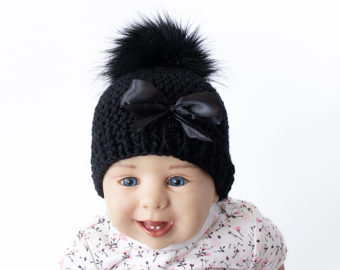 Crochet black bow hat, Fur pom pom hat, Preemie hat, Baby girl hat, Newborn girl hat, Baby girl gift, Girls winter hat, Kids Winter Beanie
