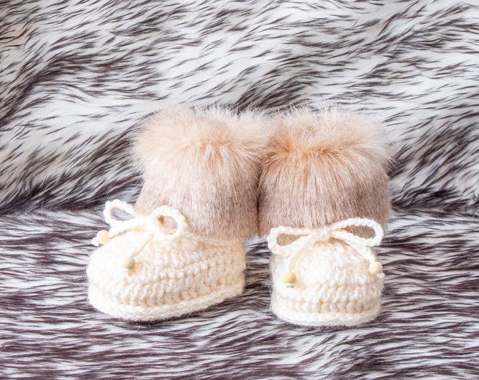Baby booties, Gender neutral Baby Shoes, Crochet Booties, Preemie shoes, Newborn shoes, Baby winter Boots, Baby slippers, Newborn Socks