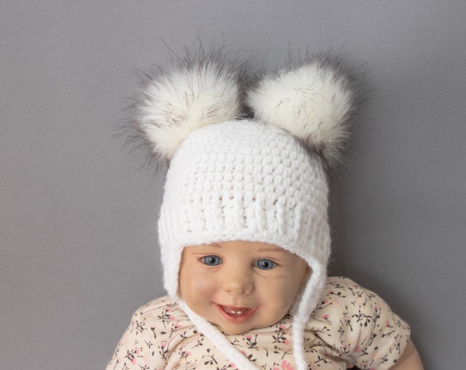 White Double pom pom earflap hat, Newborn hat, Baby winter hat, Baby Fur Pom Pom Hat, Crochet baby hat, Kids hat, Toddler hat, preemie hat