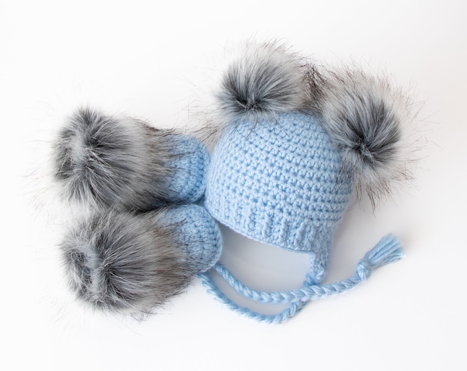 Baby boy Double pom hat and booties, Handmade Baby boy outfit, Newborn winter outfit, Fur booties, Double pom pom hat