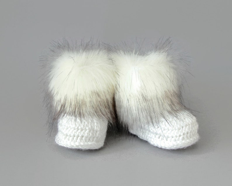 White Booties and Hat set, Faux fur booties, Fur pom pom hat, Hat and Booties set, Gender Neutral Baby Shower Gift, Baby winter clothes image 8