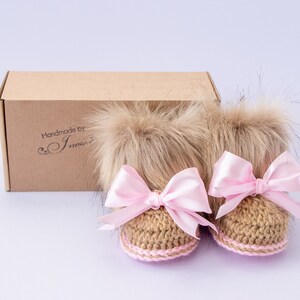 Gold and pink Baby girl Faux fur Booties with bows, Crochet baby booties, Newborn girl winter shoes, Baby girl gift, Preemie girl booties image 4