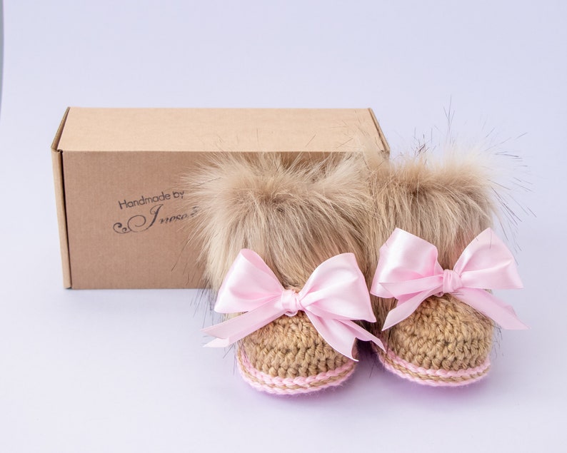 Gold and pink Baby girl Faux fur Booties with bows, Crochet baby booties, Newborn girl winter shoes, Baby girl gift, Preemie girl booties image 4