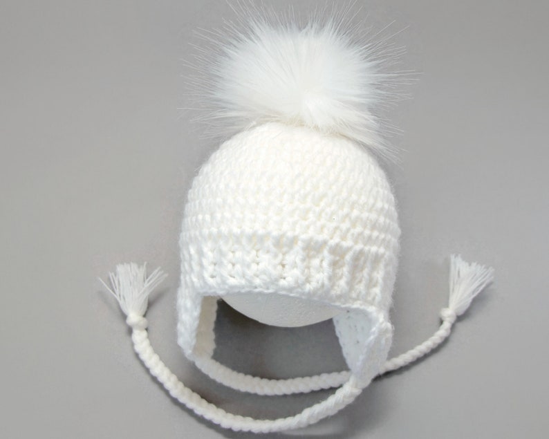 White Baby fur pom pom hat and booties, Crochet baby clothes, Baby winter clothes, Fur booties, Gender neutral baby clothes, Baby gift image 4