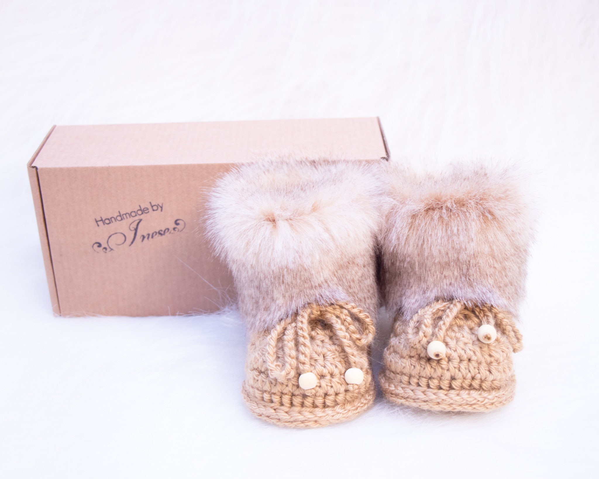 Gender neutral baby shoes, Crochet fur Booties, Newborn