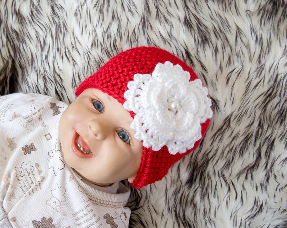 white hat for baby girl