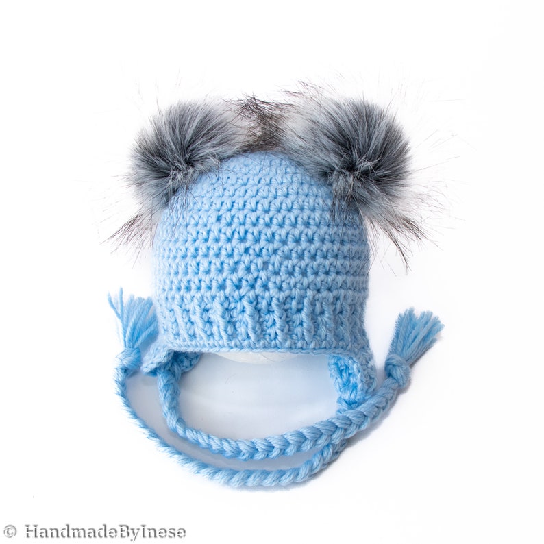 Baby boy Double pom hat and booties, Handmade Baby boy outfit, Newborn winter outfit, Fur booties, Double pom pom hat image 5