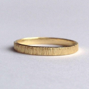 Gold Tree Bark Ring in 18 Carat Recycled Gold Wedding Band Men's Women's Unisex image 1