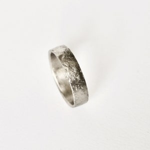 White Gold Wedding Band - Distressed Texture Ring - 18 Carat - Men's Women's  - His Hers Wedding Ring