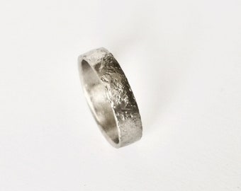 White Gold Wedding Band - Distressed Texture Ring - 18 Carat - Men's Women's  - His Hers Wedding Ring