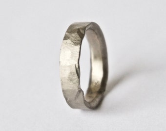 White Gold Hammered Ring - 18 Carat - Textured Rustic Wedding Band - Unisex - Men's Women's - Flat