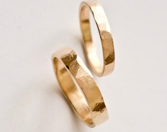 Gold Wedding Band Set - Hammered 14k Solid Gold Rings - Alternative Rings - Men's Ring - Women's Ring - Unusual