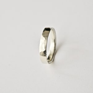 White Gold Hammered Ring - 9 Carat - Flat Hammer Textured Rustic Wedding Band - Men's Women's Wedding Ring