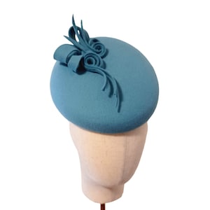 Blue Kentucky Derby, Wedding, Royal Ascot, pillbox fascinator, Robin&#39;s Egg Blue fascinator pillbox with felt ribbon detail