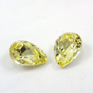 Jonquil stone Pear 13x18mm,  Light Yellow glass Faceted Fronts and Foiled Backs, Jonquil stone Crystal teardrop Pear Diamond Cut brilliant