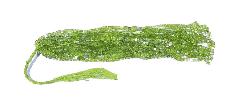 Natural Peridot Gemstone Handmade Smooth 3D Cube Box Square Beads Strand Natural Peridot Box Beads 4x4mm Approx 16/'/' Strand