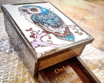 PERSONALIZED Majestic Owl Jewelry Box, with Mirror & Drawer - Jewelry Organizer, Personalized Gift for mom, Owl Decor