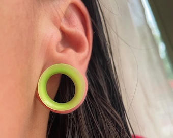 Bright Green Soft Flexible Silicone Ear Plugs Tunnels Gauges Eyelets Ear Skins Thin 6g 4g 2g 0g 00g 1/2" 9/16" 5/8" 3/4" 7/8" 1"