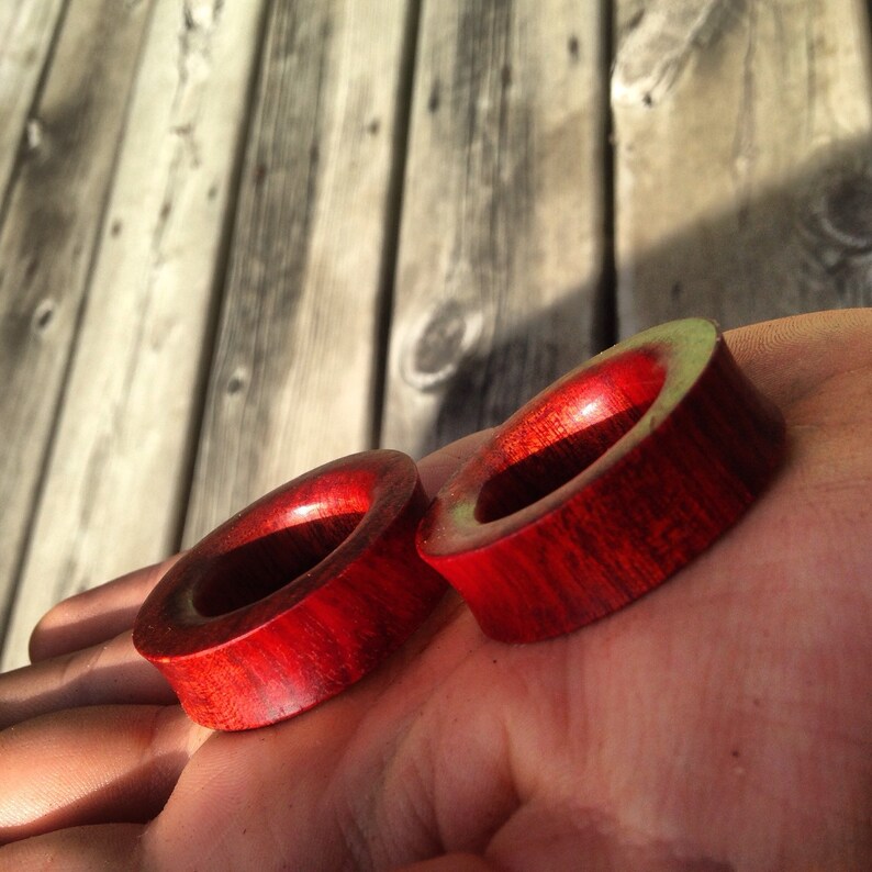 Sizes Lovely Organic Bloodwood Tunnels for Stretched Ear Lobes 28mm 30mm 32mm 34mm 36mm 38mm Wooden Plug Gages Organic Eyelets