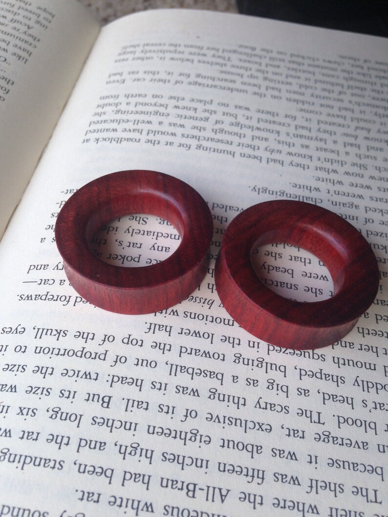 Sizes Lovely Organic Bloodwood Tunnels for Stretched Ear Lobes 28mm 30mm 32mm 34mm 36mm 38mm Wooden Plug Gages Organic Eyelets