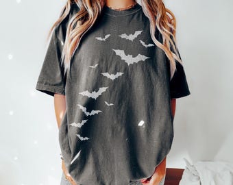 Bats Y2k T-Shirt, Vintage 90s Style Bat Shirt, Washed Retro Comfort Colors® Gothic Shirt, Unisex Grunge 2000s Shirt, Dark Art Horror Top