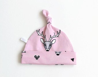Pink hat with deer, baby knotted hat, knot hat, knotted hat, stags print, cotton baby hat, newborn hat. Baby hat with geometric stags
