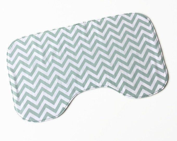 Green cotton with stars and moons Ready to ship Gender neutral Baby burp cloth Green waffle cotton Contoured burp rag