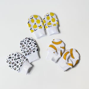 White no scratch mittens. Size 0 - 3 months. Three different designs. Baby scratch mitts. Baby Gift. Baby Hand Covers. Baby shower