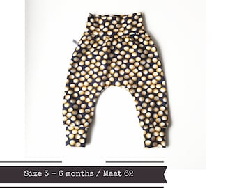 Baby harem pants with yellow dots. Size 3 - 6 months. Pants with same fabric waistband and cuffs