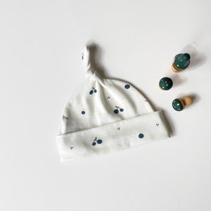Blueberry Baby Knot Hat: Watercolor Print Cotton Newborn Cap